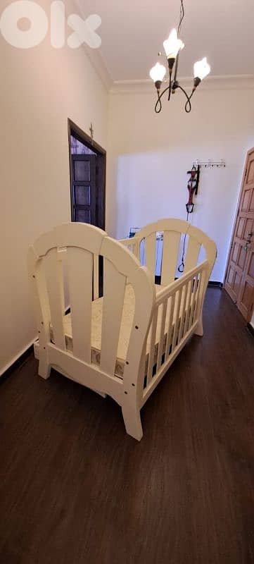 Big White Bed for Babys + Gift 9
