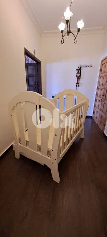 Big White Bed for Babys + Gift 10