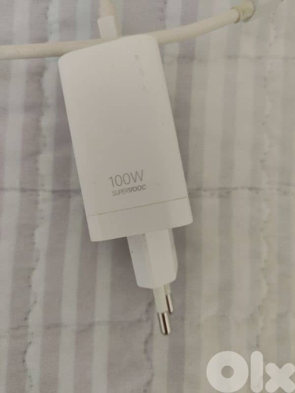 Realme Gt 5 neo SE 4