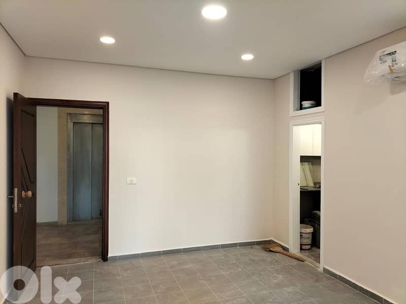 70m 3Rooms Office Commercial Rent+Parking Lower  Hazmieh Papaya Baabda 0