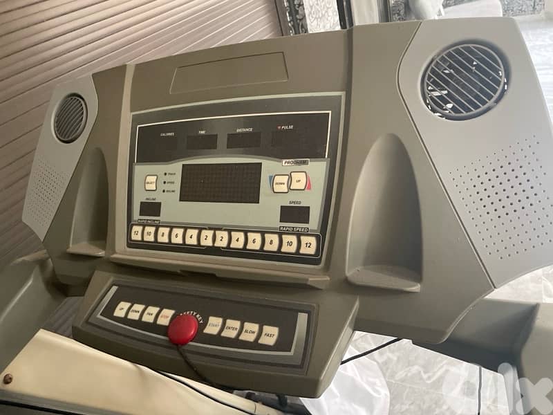 Used Treadmill Machine 1
