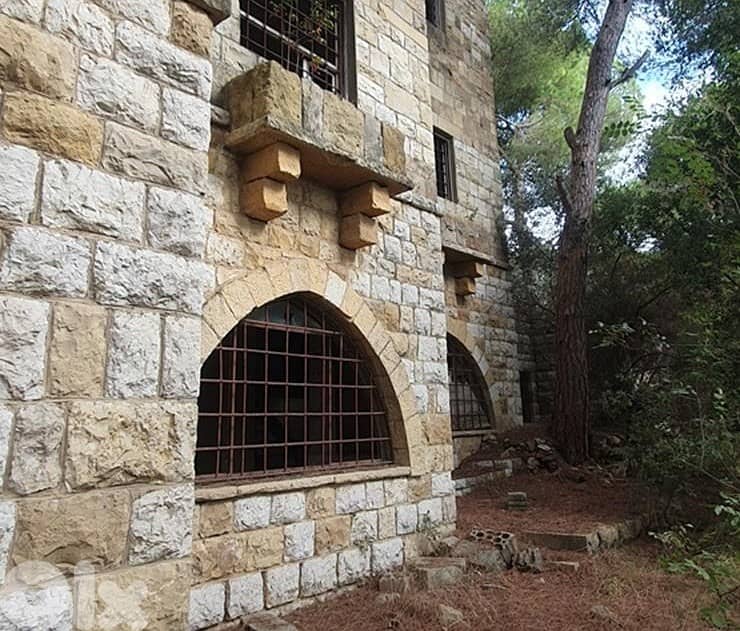 Land & Old Authentic House For Sale – Beit Mery 0