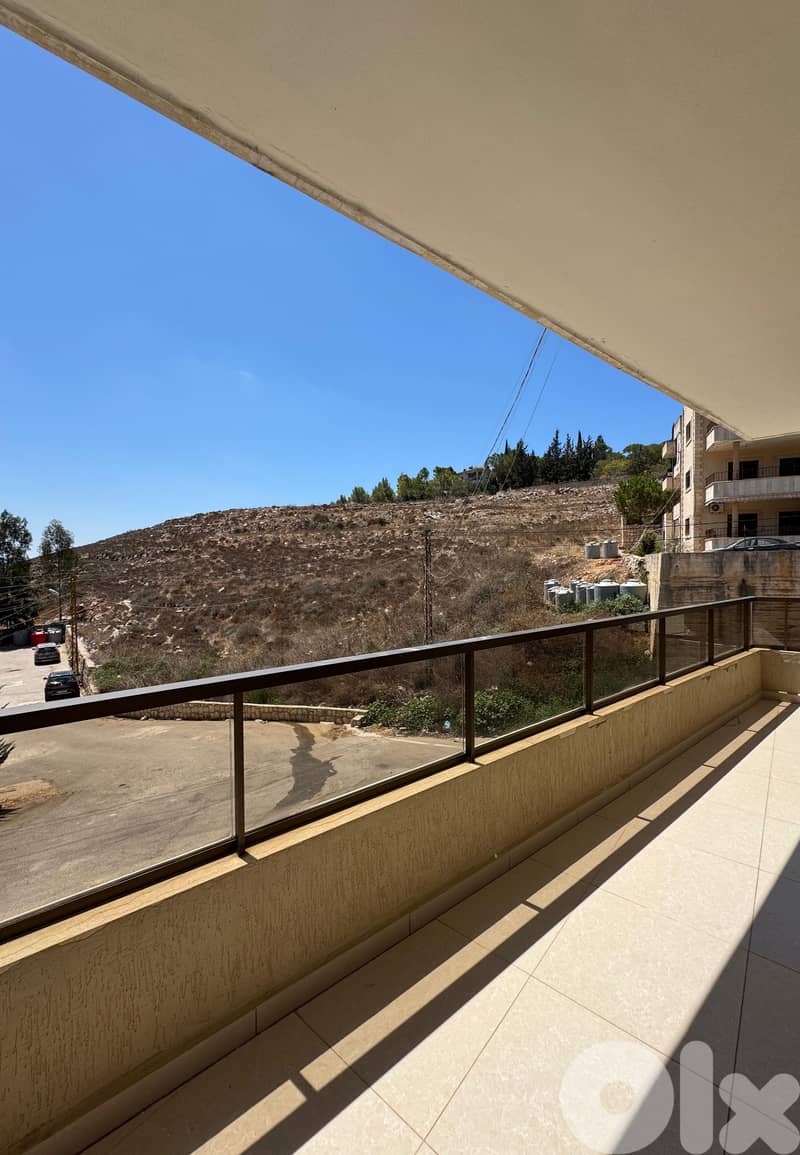 شقة للبيع في ميفدون (حي الصباح) - Apartment for Sale in Mayfadoun 0