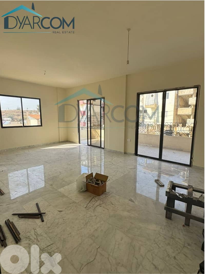 DY2776 - Blat Apartment for Sale! 0