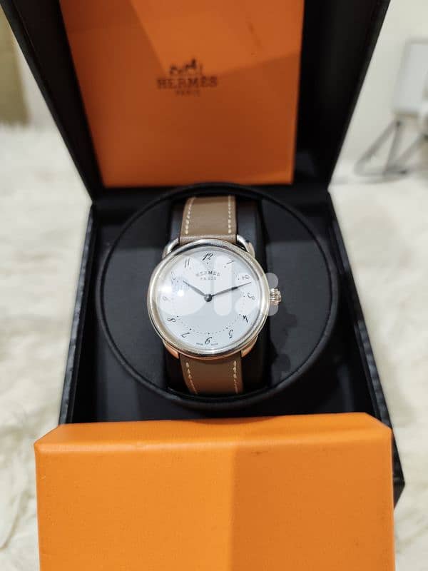 Hermes Paris Arceau unisex luxury watch 1