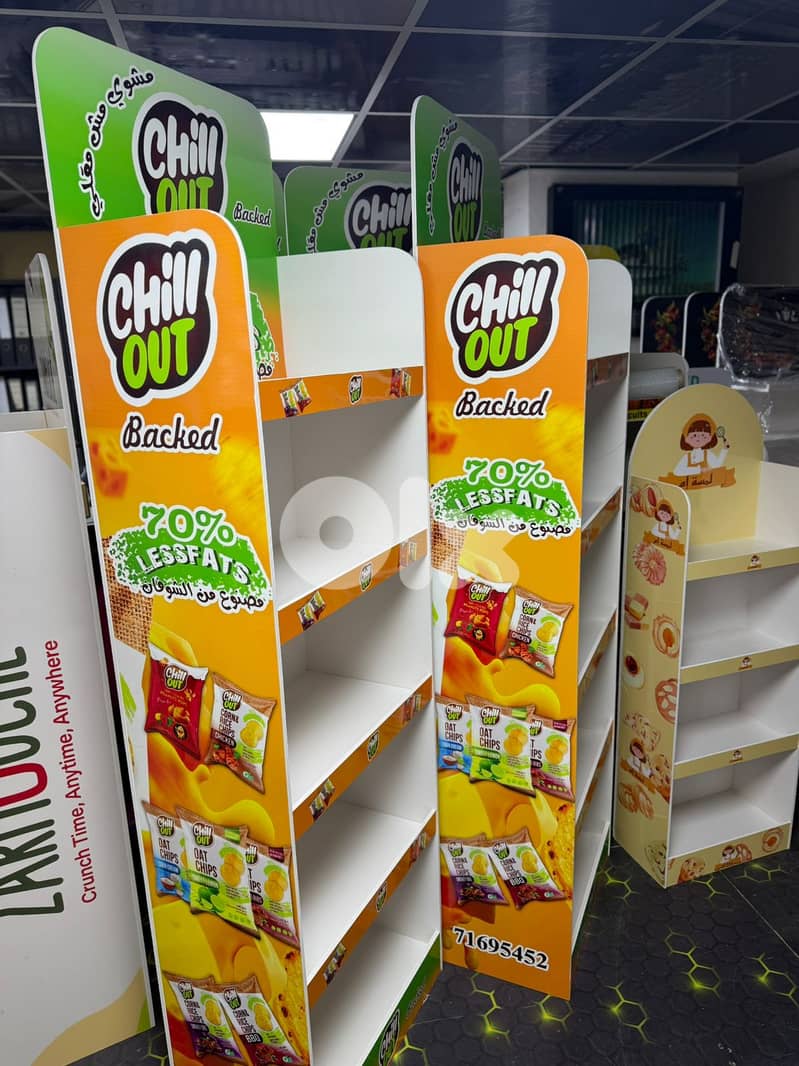 Plastic retail display stand 9