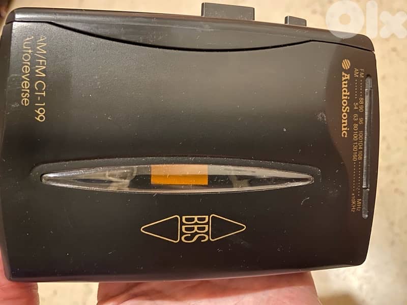 Vintage walkmans for sale 0