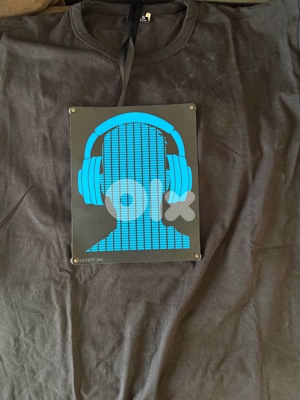 led panels on t-shirts 3