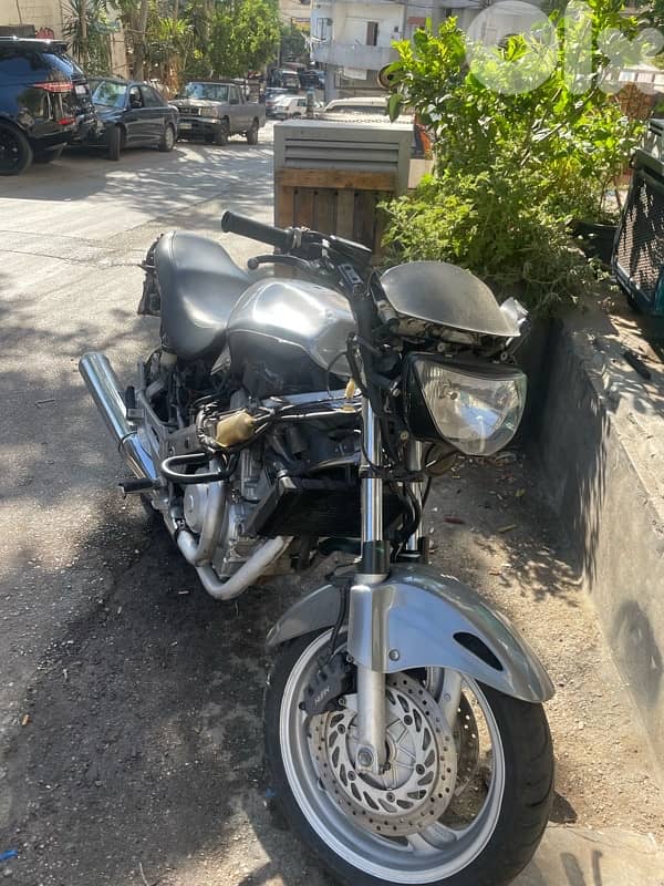 MOTORCYCLE HONDA MANTESSA 2