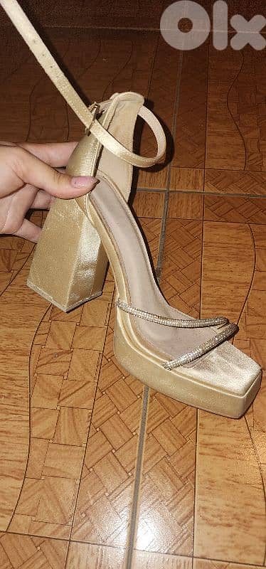 gold heeled sandal 0