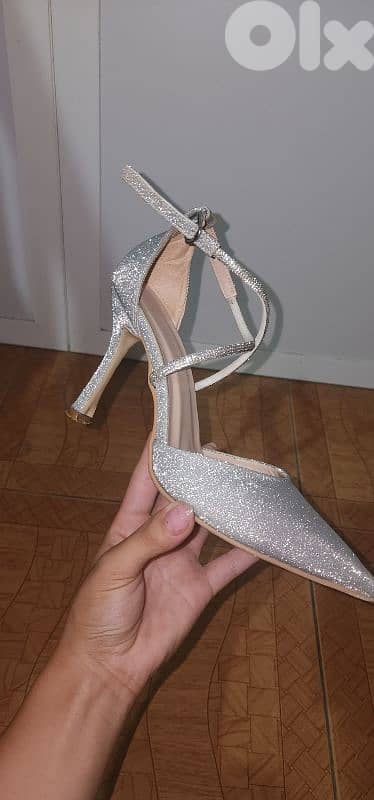 a silver heel 2