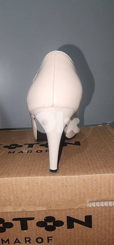 nude pump 1