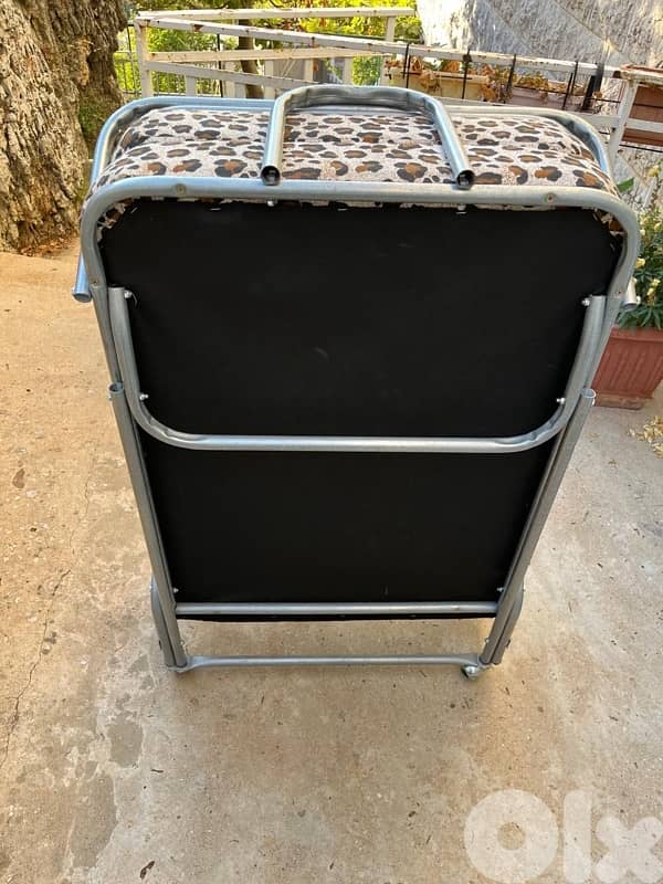 سرير نقال  lit pliant 0