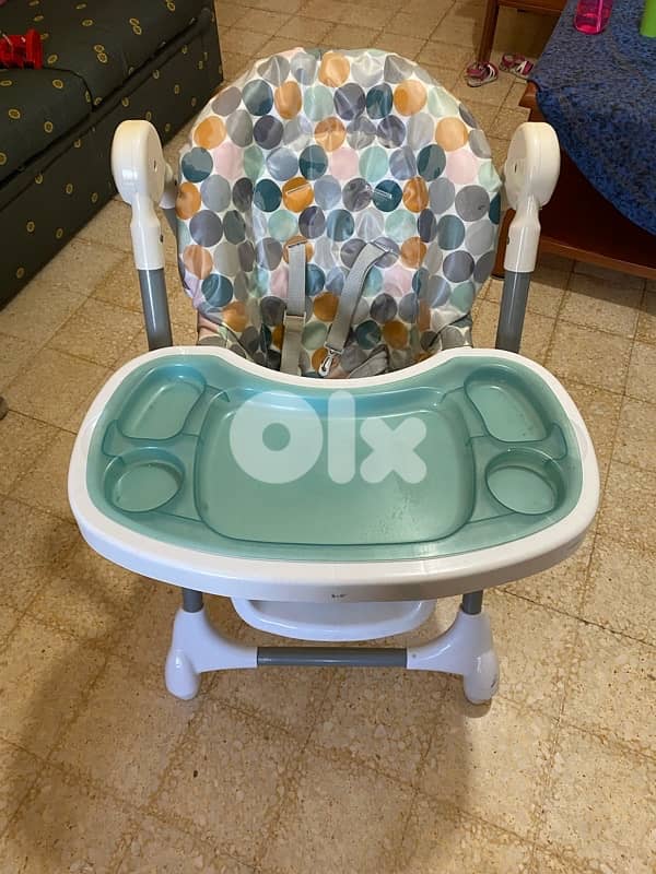 car seat- stroller- high chair- bath tub 1