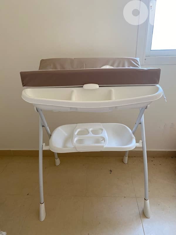 car seat- stroller- high chair- bath tub 2