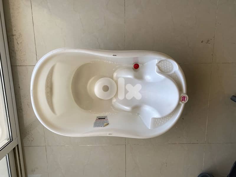 car seat- stroller- high chair- bath tub 4