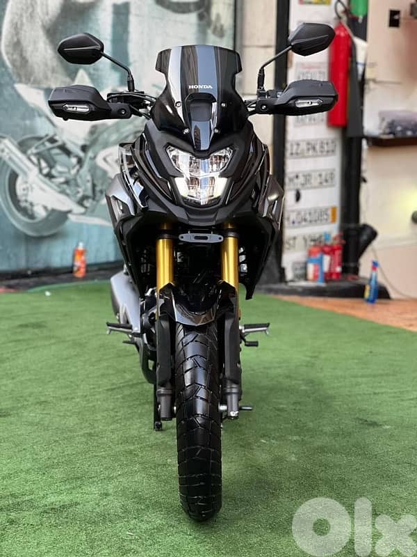 Honda CB 200 zx 2025 1