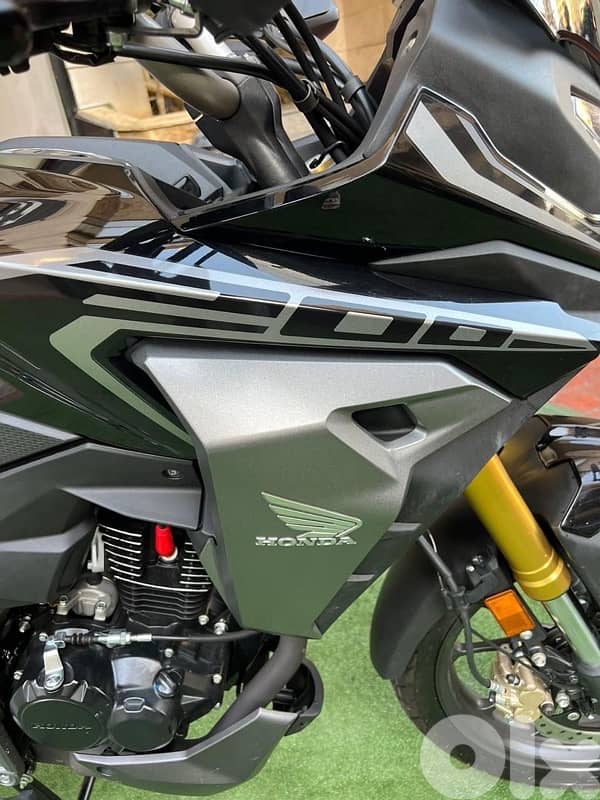 Honda CB 200 zx 2025 8