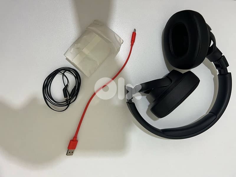 JBL Tune 720BT Over-Ear Wireless Headphones 4