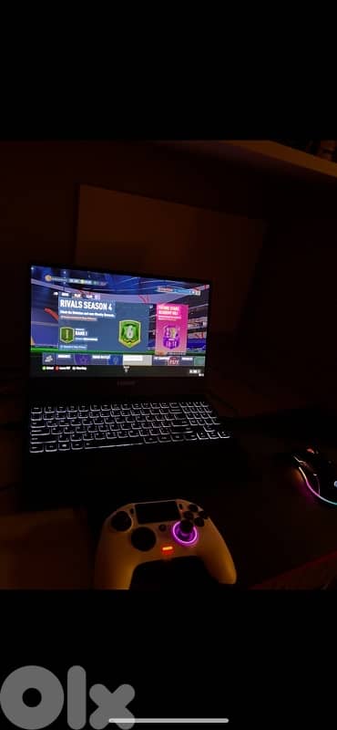 Lenovo legion Y540-15IRH with box 0