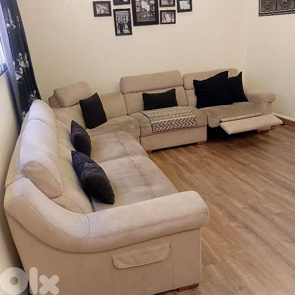 L-Shaped Living Room with a Recliner 1