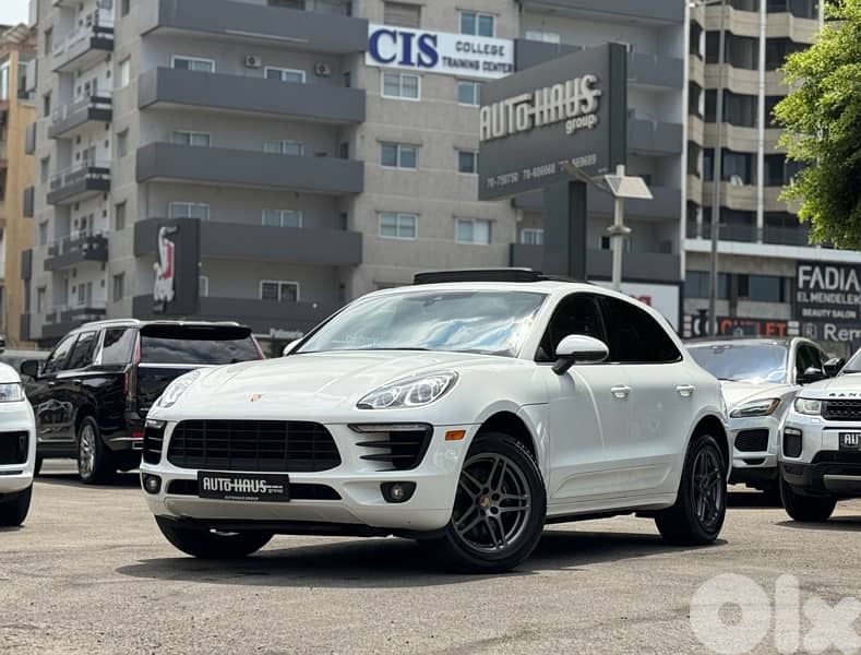 2017 Porsche Macan “CLEAN CARFAX” 0