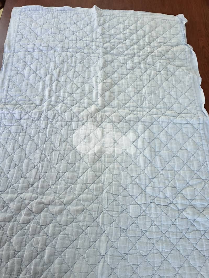 Bed bumper for baby with blanket and cover 8