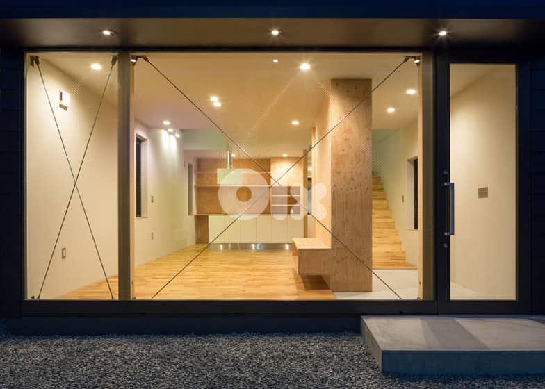 PRIME SHOWROOM + WAREHOUSE WITH 2 FACADES (160SQ) , (BTR-192) 0