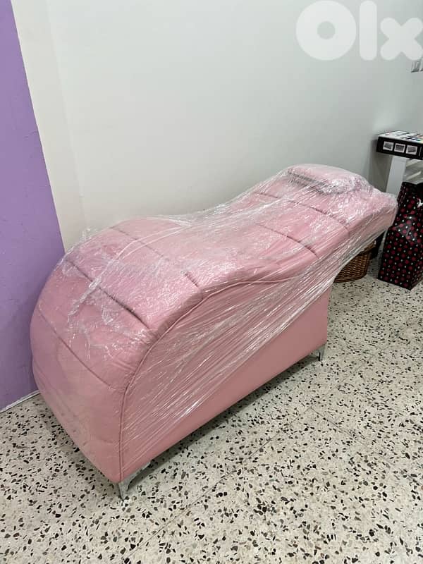 أغراض محل تجميل كامل 6