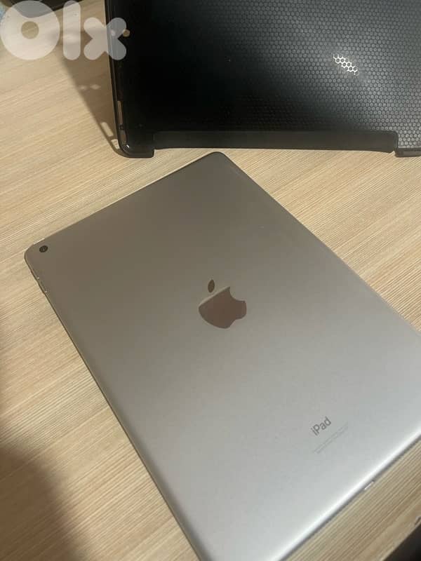 iPad 9 64gb amazing condition 0