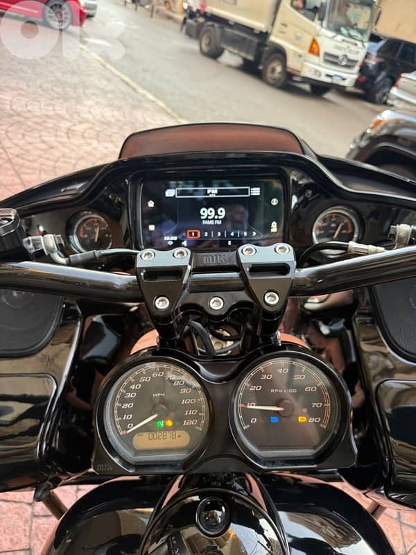 Harley Davidson street Glide. 2020 5