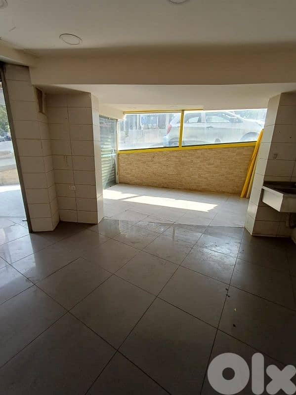 Shop for Sale in Hazmieh. 0
