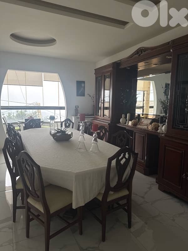 luxury dining room for sale! Excellent condition 3