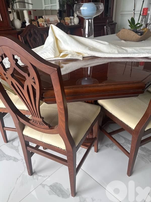 luxury dining room for sale! Excellent condition 5