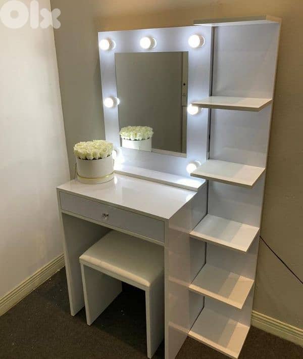 Chiffoniere 0