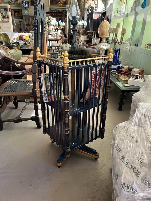 book stand vintage 4