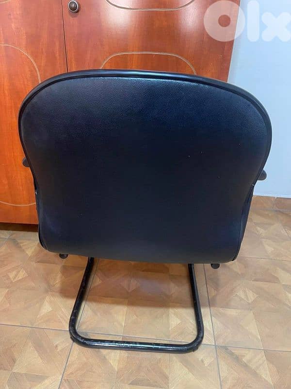 Chair black leather 2