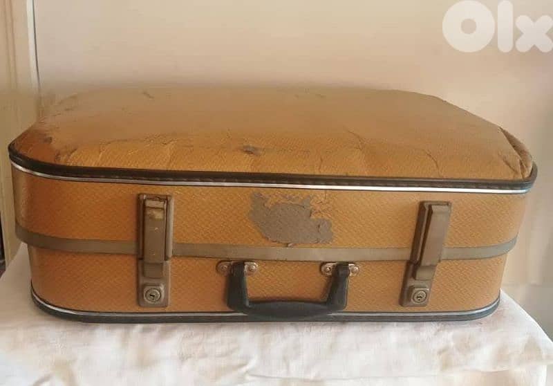 vintage valise 0