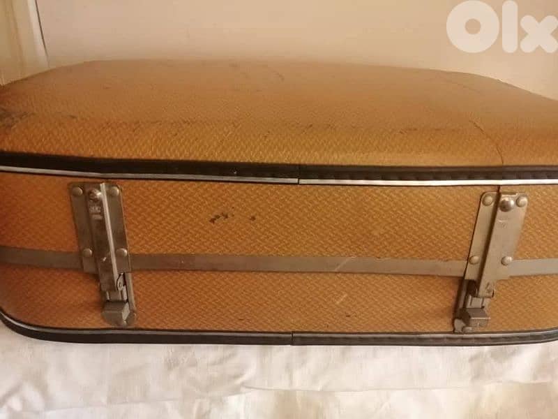 vintage valise 3