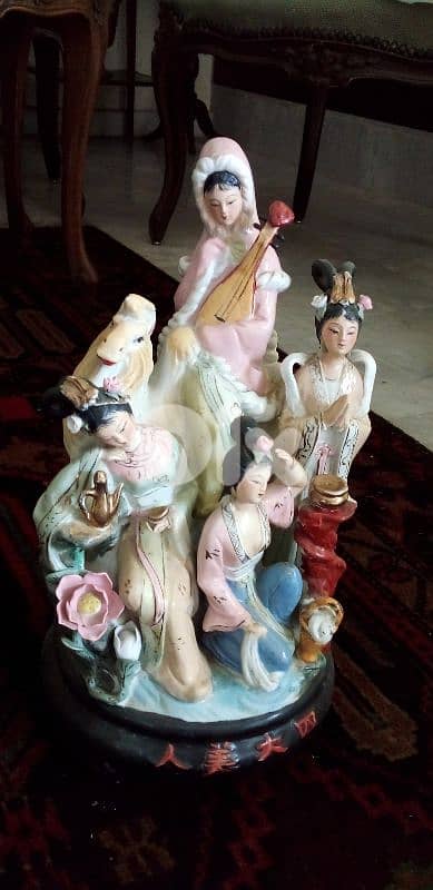 porcelaine statue 0