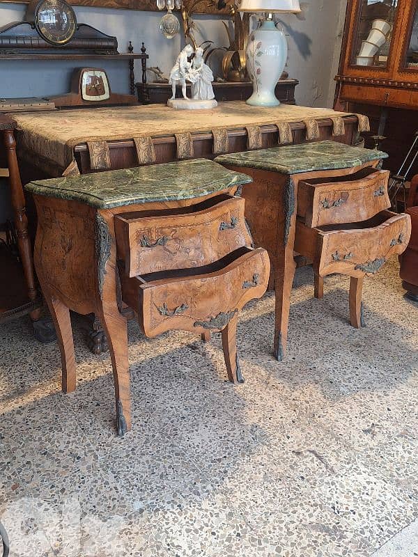 Pair of Mid 20th Century Vintage Regency Burl Wood Chest of Drawers 5