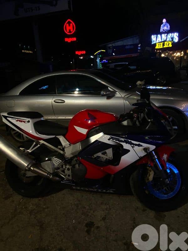 cbr 929rr fireblade 1