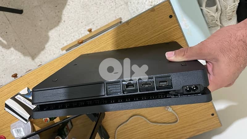 ps4 slim 2