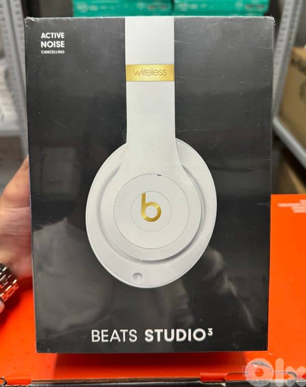 Beats studio 3 wireless over ear white 0