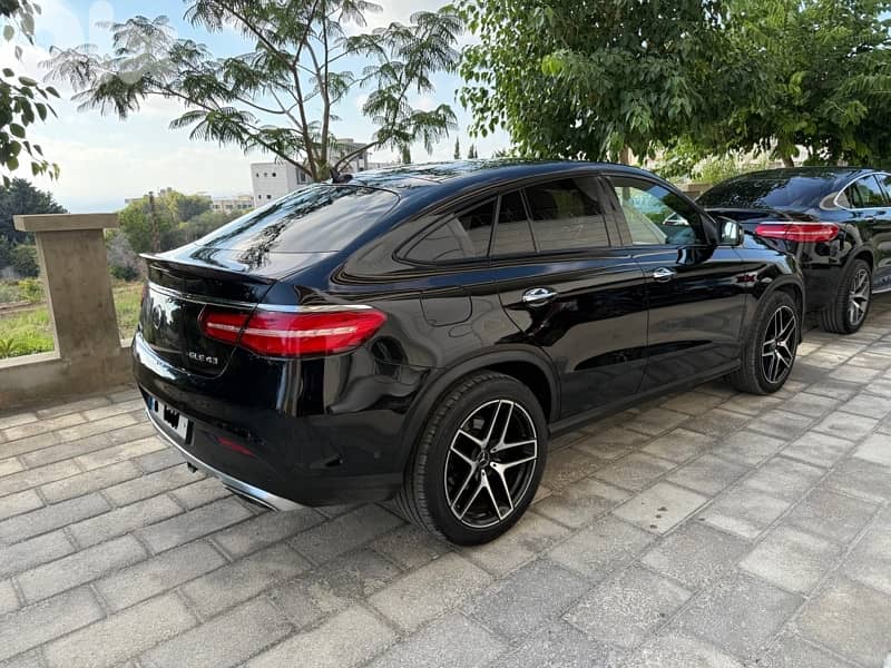 Mercedes-Benz GLE-Class 2017 0