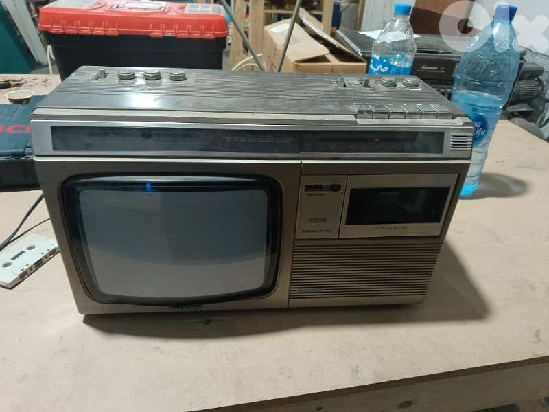 تلفزيون مع راديو من العصر الجميل 4