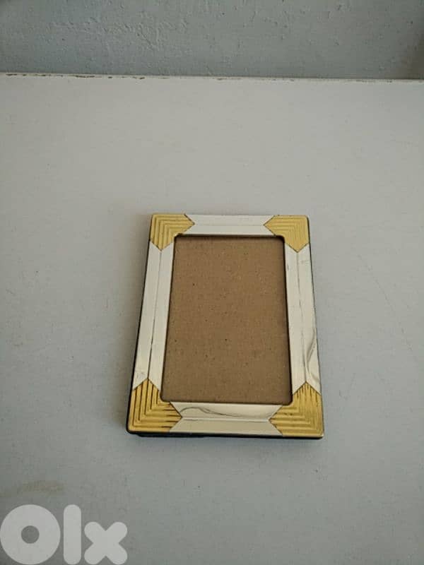 Small design frame - Not Negotiable 1