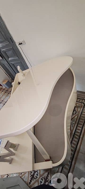 YAMAHA GRAND PIANO 4