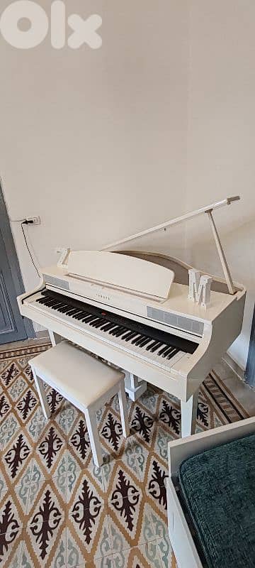 YAMAHA GRAND PIANO 5