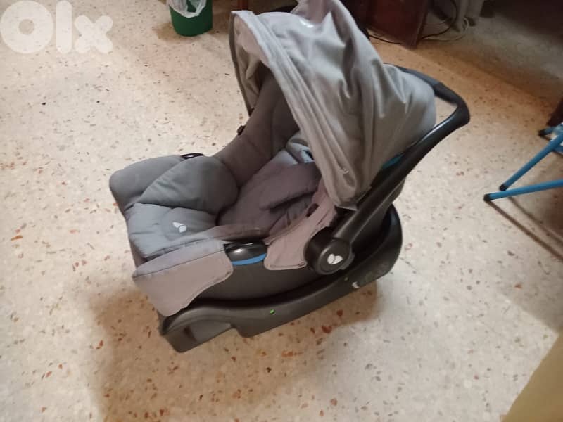 Car Seat JOI & Bassinet Used Like New 1